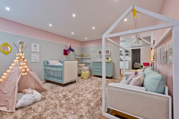 Veja incríveis inspirações para decorar um quarto de menina com estilo e charme.